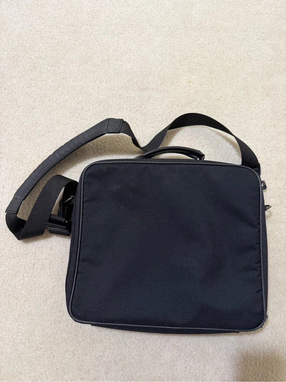 Vintage square black shoulder bag